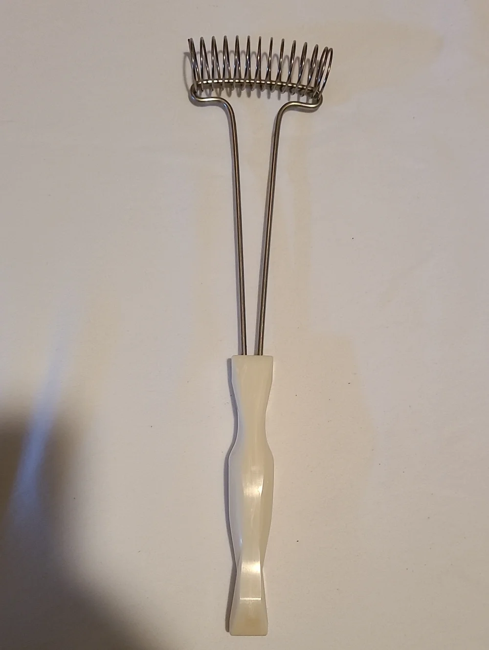 Vintage Cutco Whisk Egg Beater White Pearl Handle